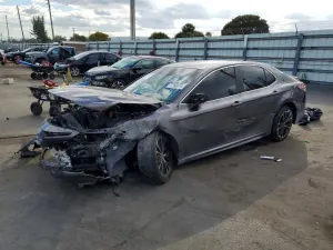 Toyota Camry 2.5L 4 2020