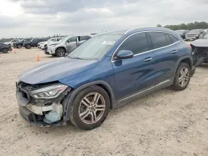 Mercedes-Benz GLA 250 4MATIC 2.0L 4 2021