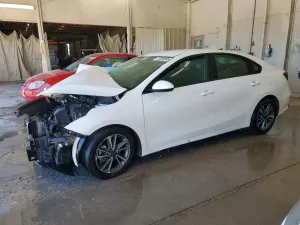 Kia Cerato / Forte / K3 FE 2.0L 4 2022