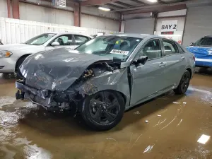 Hyundai Elantra 2.0L 4 2023
