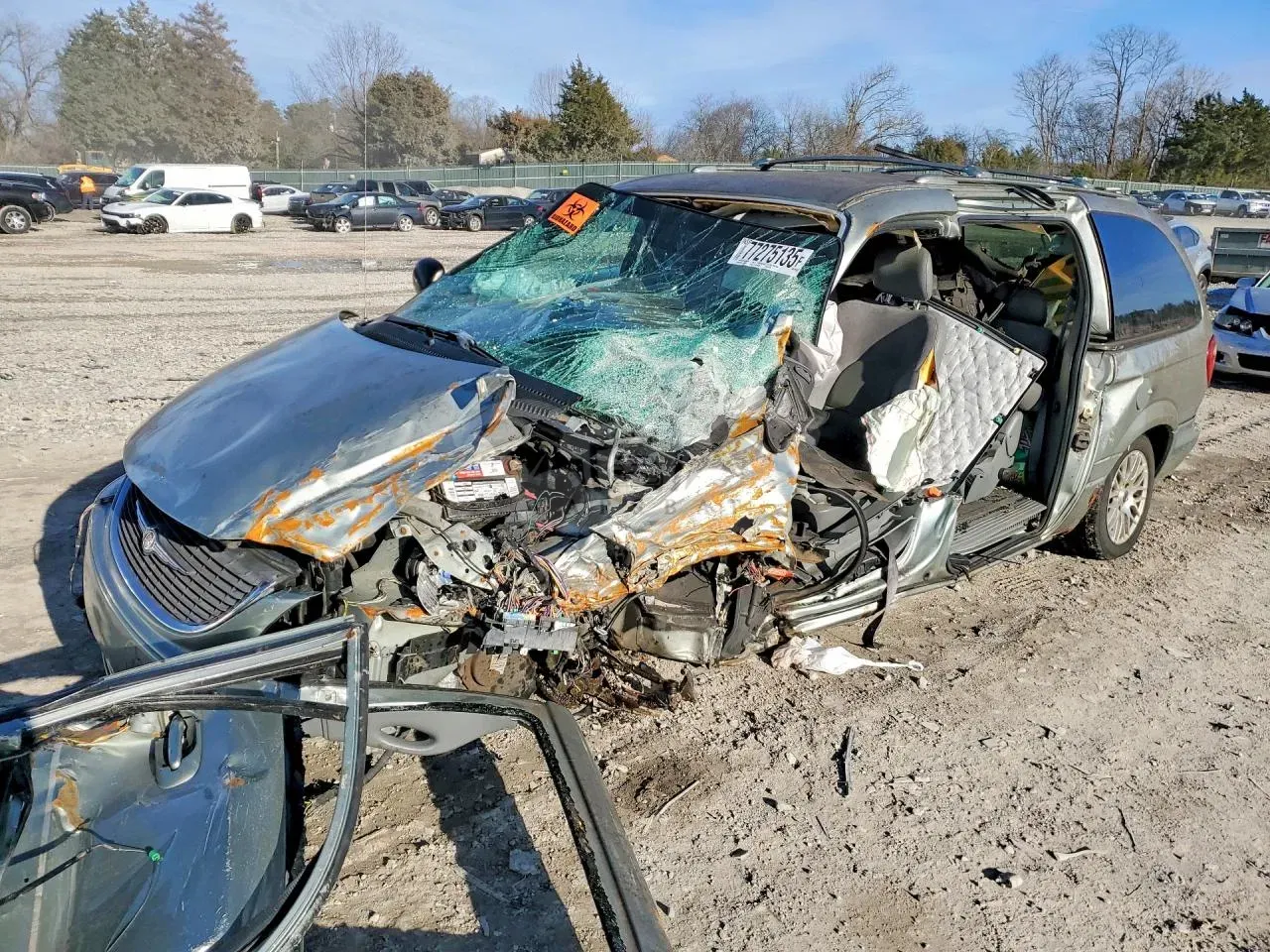 Chrysler Town & Country 3.8L 6 2004