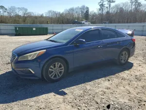 Hyundai Sonata SE 2.4L 4 2015