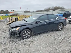 Nissan Altima 2.5L 4 2020