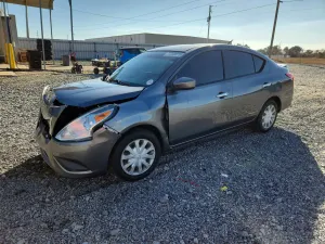 Nissan Versa S 1.6L 4 2016