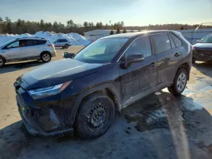 Toyota Rav4 LE 2.5L 4 2025