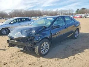Toyota Camry LE 2.5L 4 2015