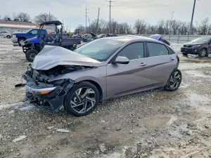 Hyundai Elantra SEL 2.0L 4 2024