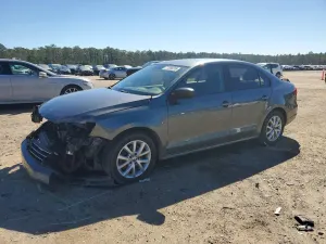 Volkswagen Jetta 1.8L 4 2015
