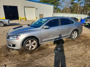 Volkswagen Passat 2.5L 5 2012