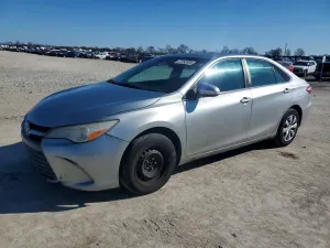 Toyota Camry LE 2.5L 4 2015