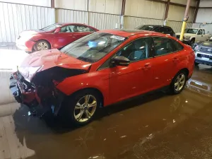 Ford Focus SE 2.0L 4 2012