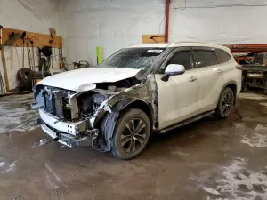 Toyota Highlander XLE 3.5L 6 2020