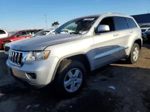 Jeep Grand Cherokee LAREDO 3.6L 6 2012