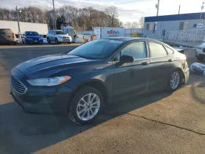 Ford Fusion SE 2.0L 4 2020