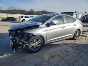 Hyundai Elantra SE 2.0L 4 2017