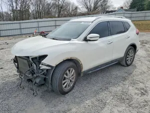 Nissan Rogue S 2.5L 4 2018