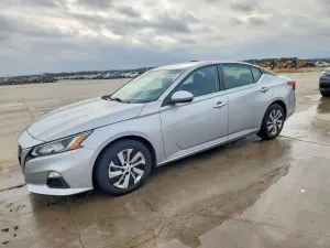 Nissan Altima S 2.5L 4 2019
