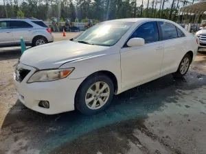 Toyota Camry BASE 2.5L 4 2011