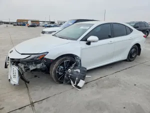 Toyota Camry XSE 2.5L 4 2025