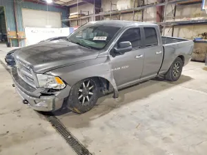 Dodge RAM SLT 5.7L 8 2012