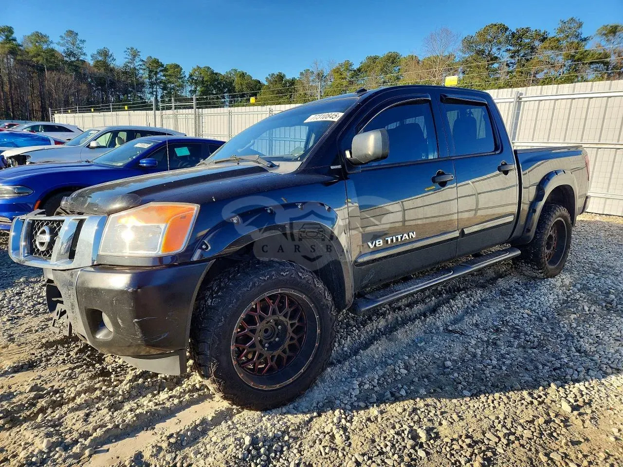 Nissan Titan S 5.6L 8 2014