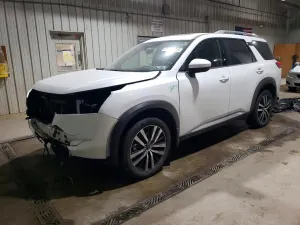 Nissan Pathfinder PLATINUM 3.5L 6 2025