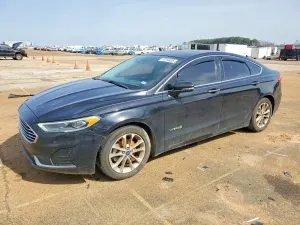 Ford Fusion SEL 2.0L 4 2019