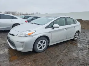 Toyota Prius 1.8L 4 2013