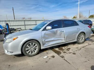 Toyota Avalon BASE 3.5L 6 2011