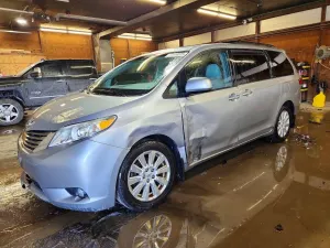 Toyota Sienna XLE 3.5L 6 2017