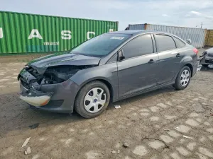 Ford Focus S 2.0L 4 2017