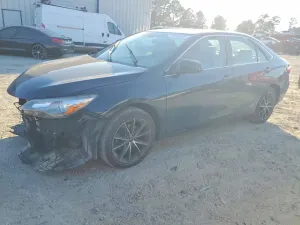 Toyota Camry LE 2.5L 4 2017