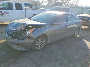 Hyundai Sonata GLS 2.4L 4 2013