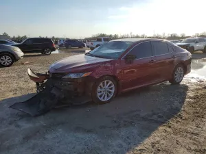Toyota Camry LE 2.5L 4 2022