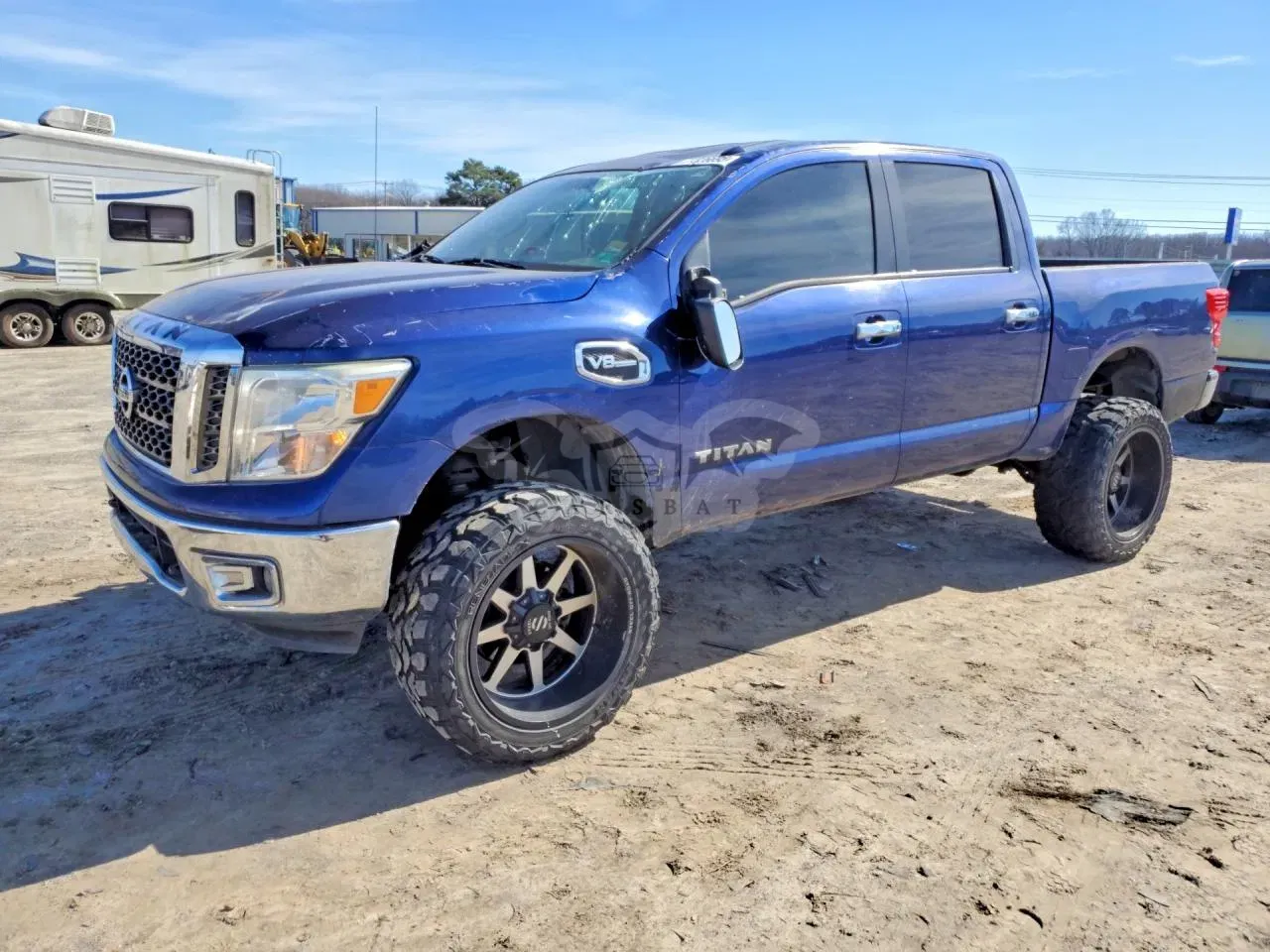 Nissan Titan S 5.6L 8 2017