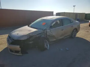 Volkswagen Passat SEL 2L 4 2015