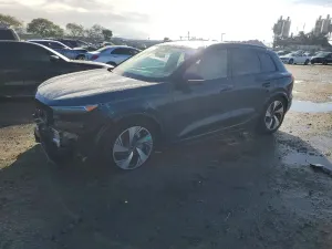 Audi Q6 e-tron PRESTIGE 2025