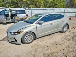 Hyundai Elantra SE 2.0L 4 2018