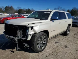 Chevrolet Suburban K1500 LTZ 5.3L 8 2015