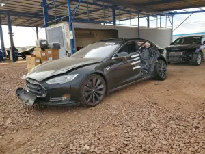 Tesla Model S 85 2015