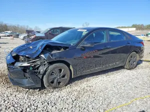 Hyundai Elantra SEL 2.0L 4 2023