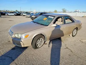 Toyota Camry CE 2.2L 4 2000