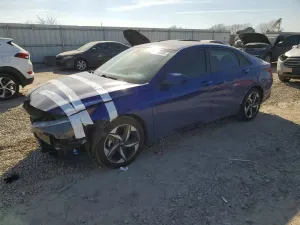 Hyundai Elantra 2.0L 4 2023
