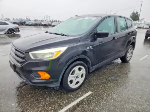 Ford Escape S 2.5L 4 2017