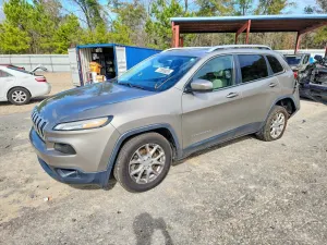 Jeep Cherokee LATITUDE 3.2L 6 2017