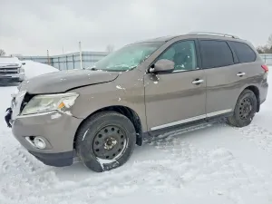 Nissan Pathfinder S 3.5L 6 2013