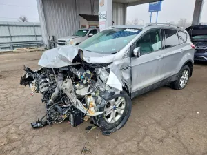 Ford Escape TITANIUM 2.0L 4 2015