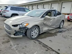 Ford Fusion SE 2.5L 4 2015