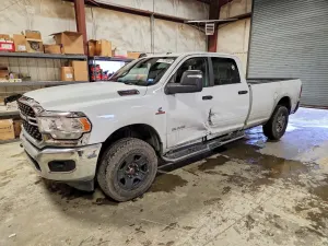 RAM 3500 BIG HORN 6.7L 6 2024