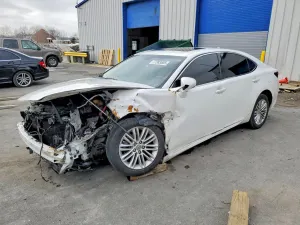 Lexus ES 350 3.5L 6 2015
